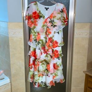 SLNY floral dress